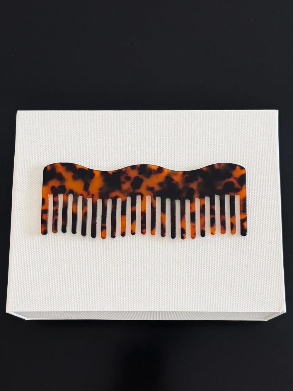 Guerlain Paris Comb